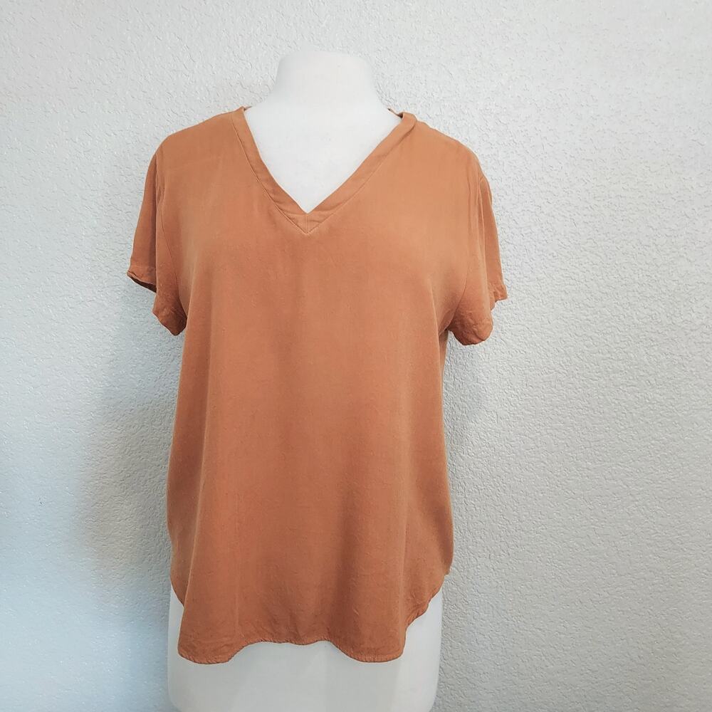 Cloth & Stone Mustard Yellow V-Neck Short Sleeve Top Size M